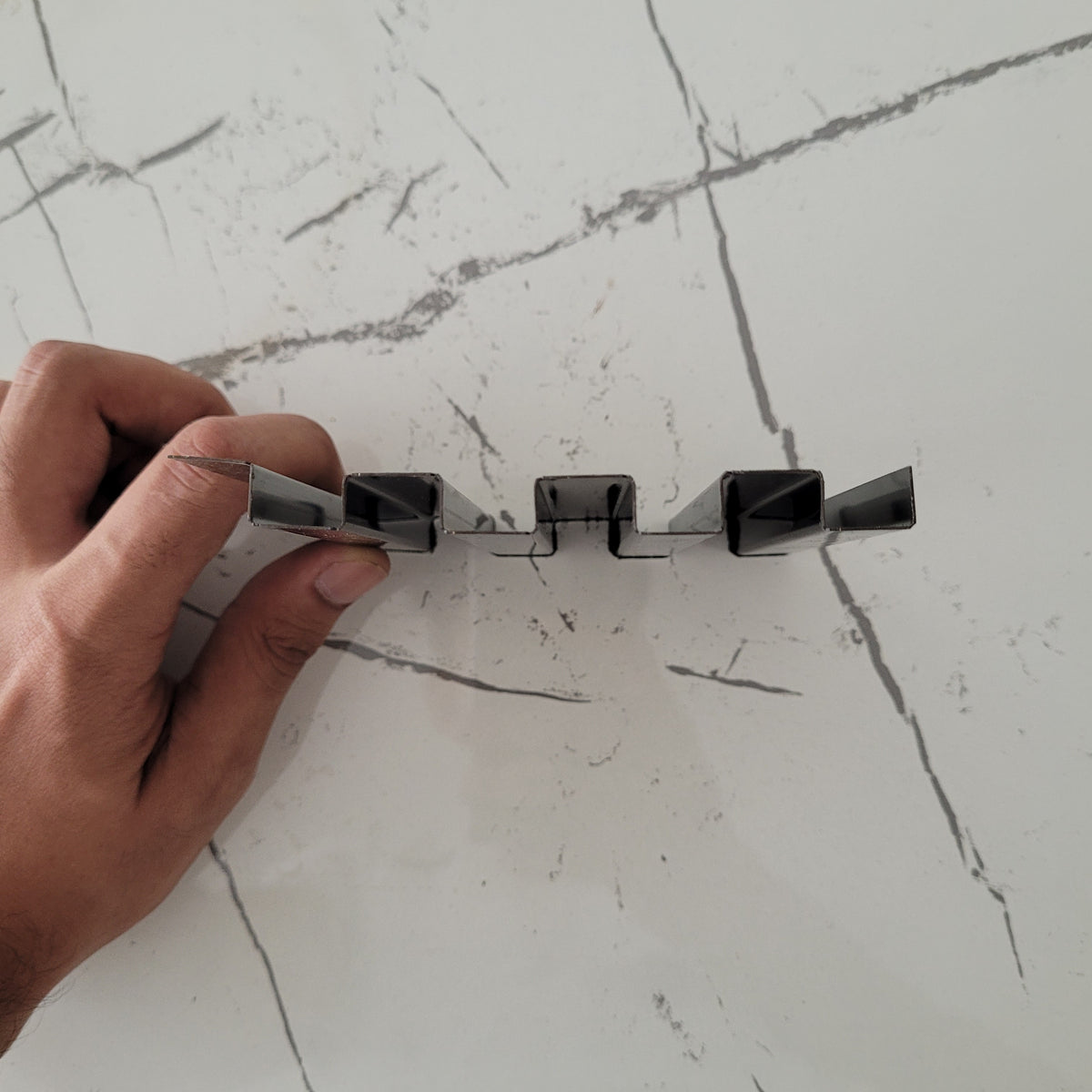 Black SS Louver for Wall | 4 inch x 8 feet – Doon Interior
